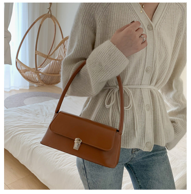 Chic Western-Style Handbag for Women