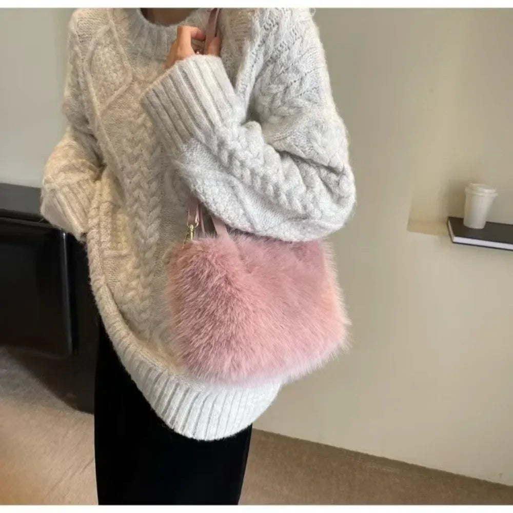 Chic Faux Fur Tote Bag for Stylish Carrying