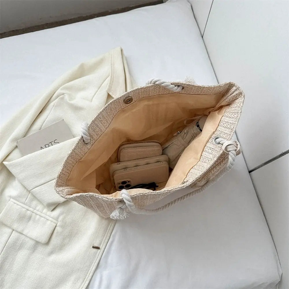 Stylish Oversized Woven Tote Bag for Ultimate Storage