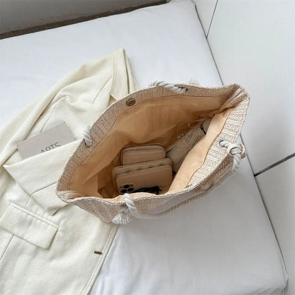 Stylish Oversized Woven Tote Bag for Ultimate Storage