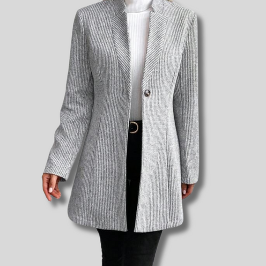 Elevate Your Style with the Layla Chic Women's Trench Coat