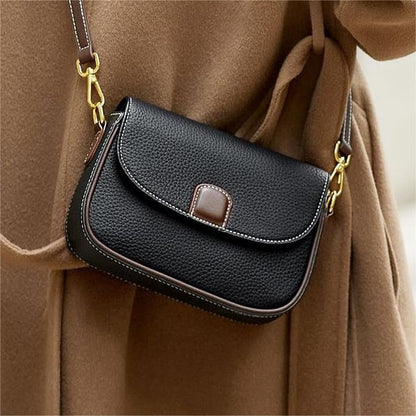 Chic LuxeCarry - Stylish Leather Crossbody Bag for Any Occasion