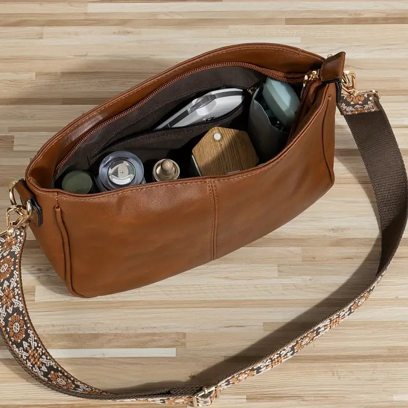 Chic Vegan Shoulder Bag - Stylish & Eco-Friendly!
