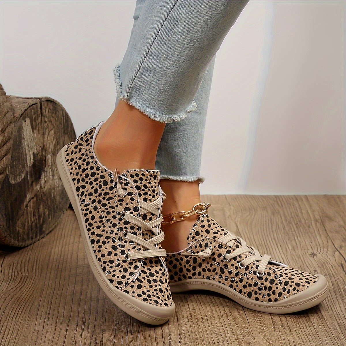 Chic Leopard Print Low-Rise Trainers for Women