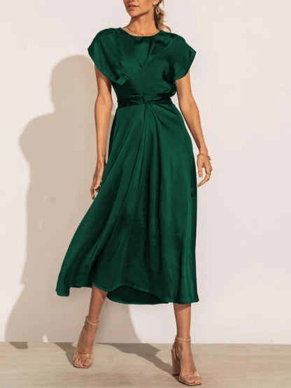 Lize - Chic and Classy Midi Dress