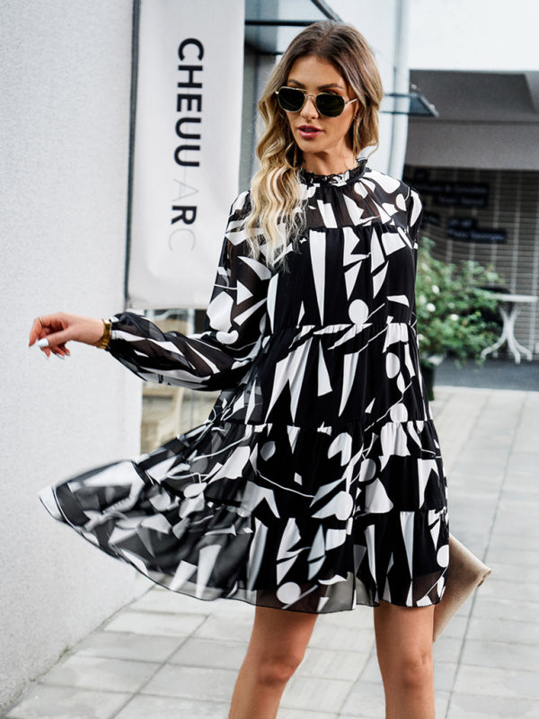 Eeva - Elegant Floral Print Long-Sleeved Dress with Beautiful Tiered Details