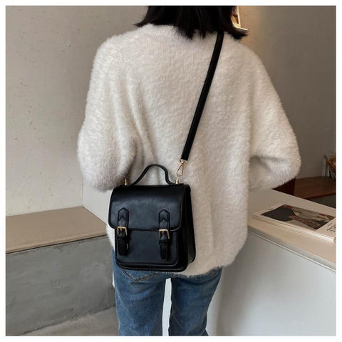 Chic Retro Double Buckle Bag with Luxurious Touch