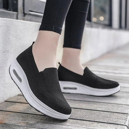 Alicia - Stylish and Cozy Footwear